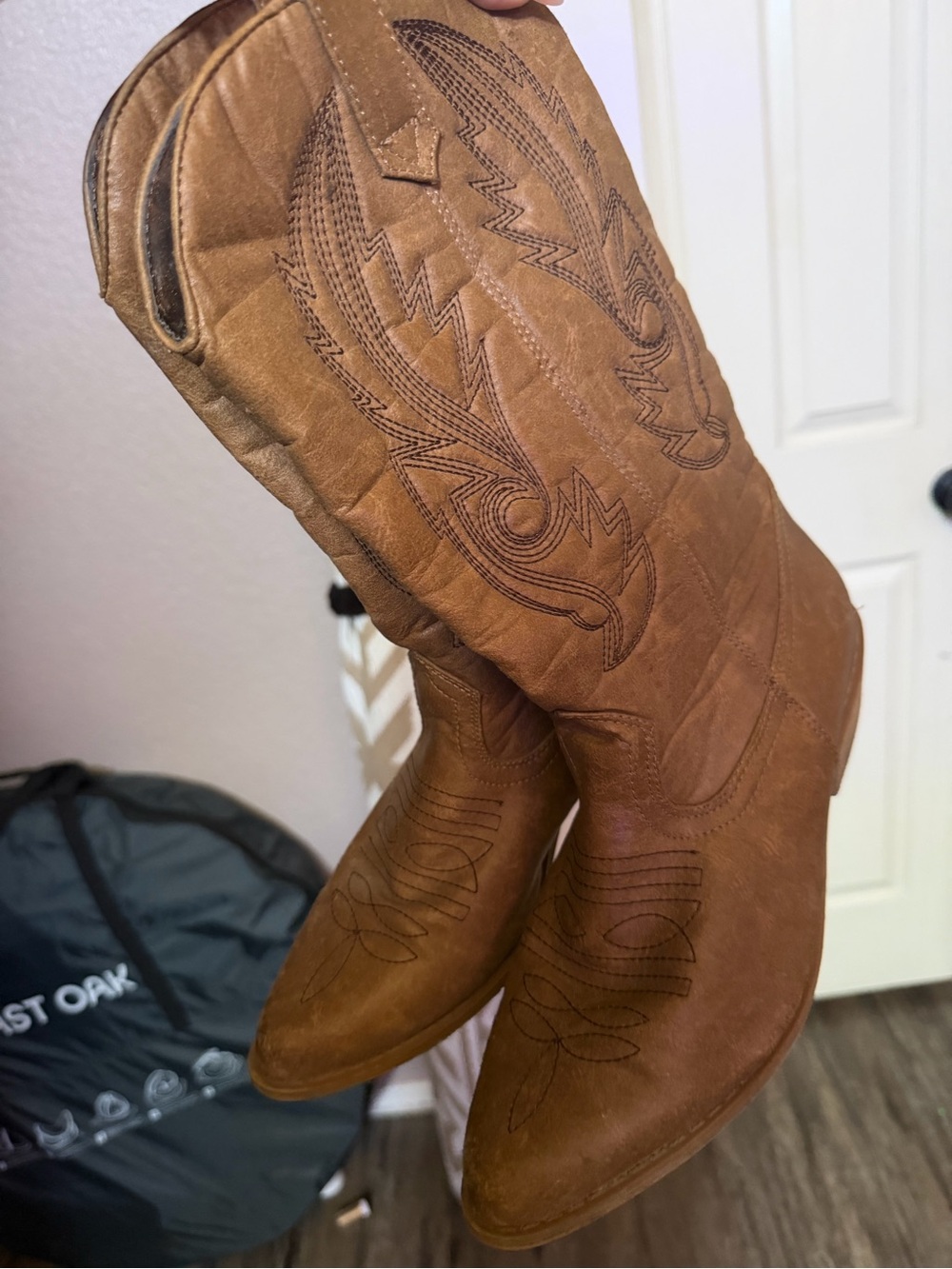 Coconuts Tan Leather Western Cowboy Boots with Embroidered Stitching - Picture 5 of 9